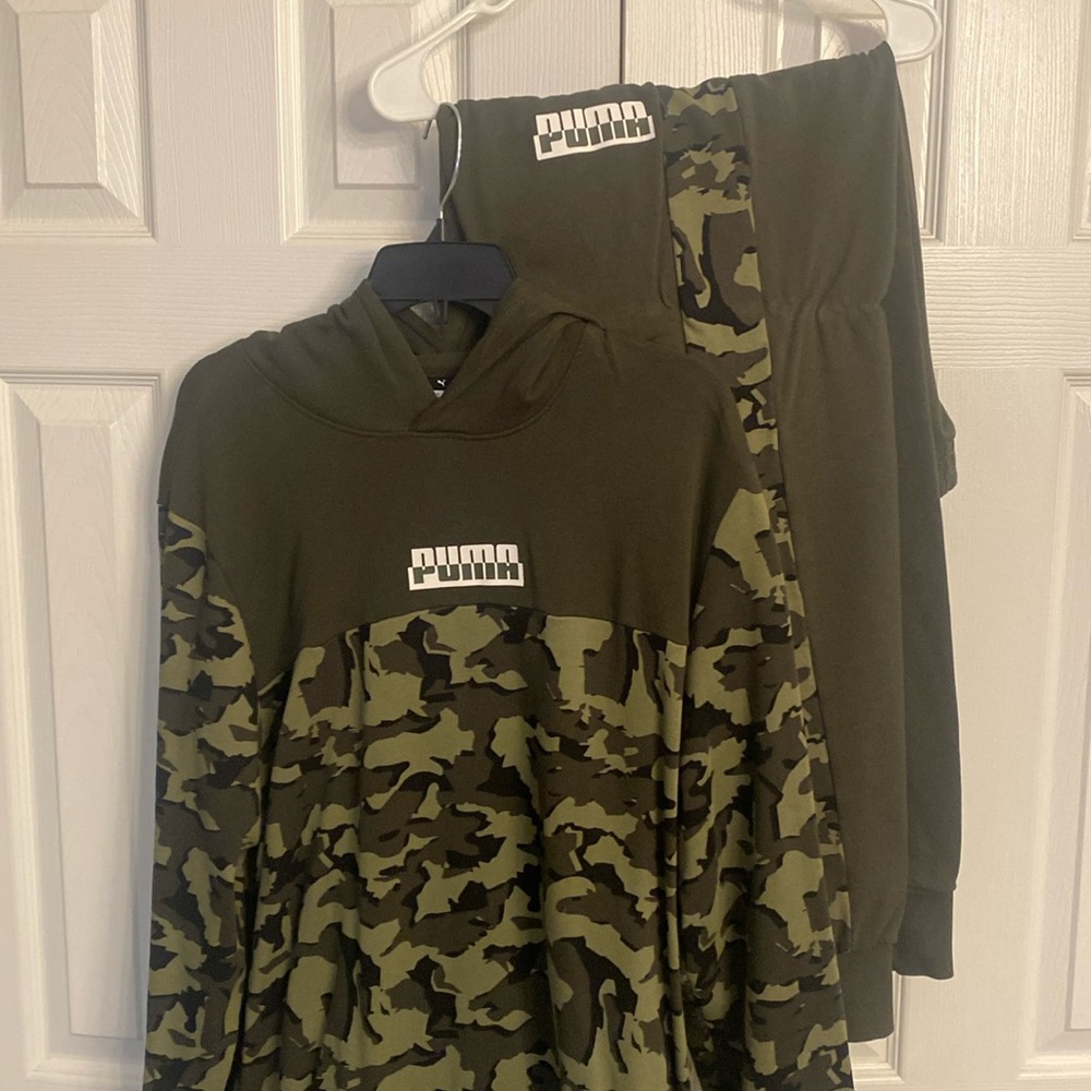 Mens XL Puma sweatsuit